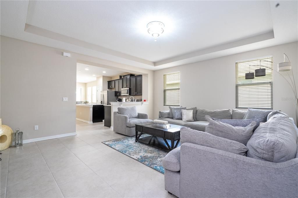 For Sale: $530,000 (3 beds, 2 baths, 1864 Square Feet)