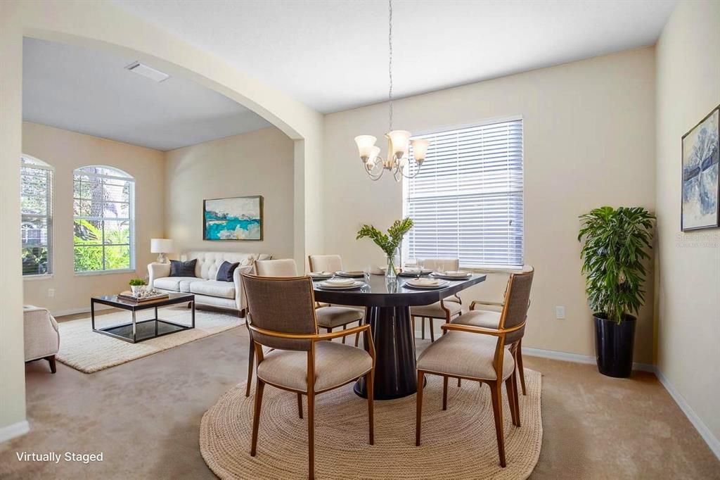 出租: $2,600 (4 贝兹, 3 浴室, 2220 平方英尺)