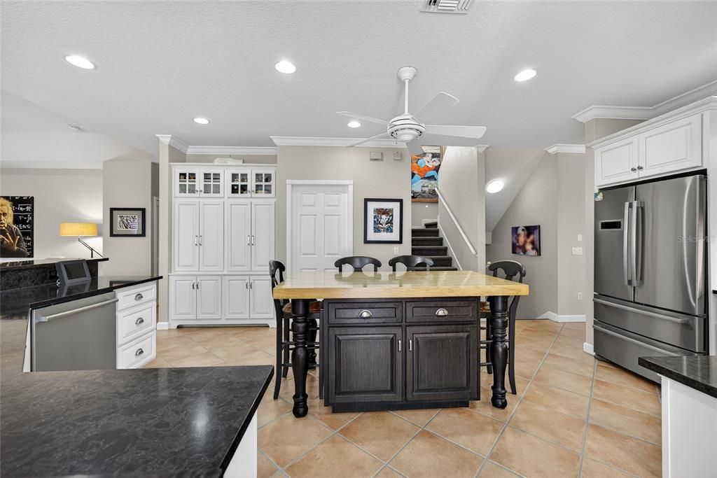 For Sale: $999,000 (4 beds, 3 baths, 2971 Square Feet)