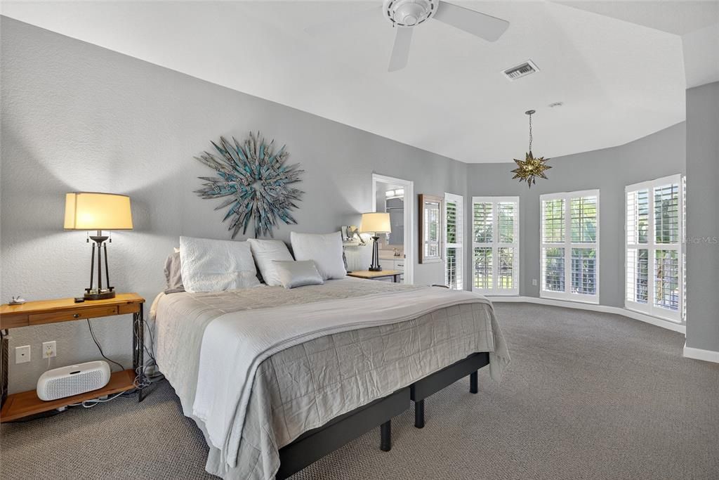 For Sale: $999,000 (4 beds, 3 baths, 2971 Square Feet)