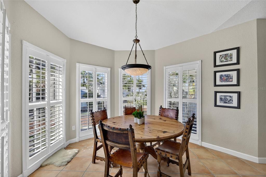 For Sale: $999,000 (4 beds, 3 baths, 2971 Square Feet)