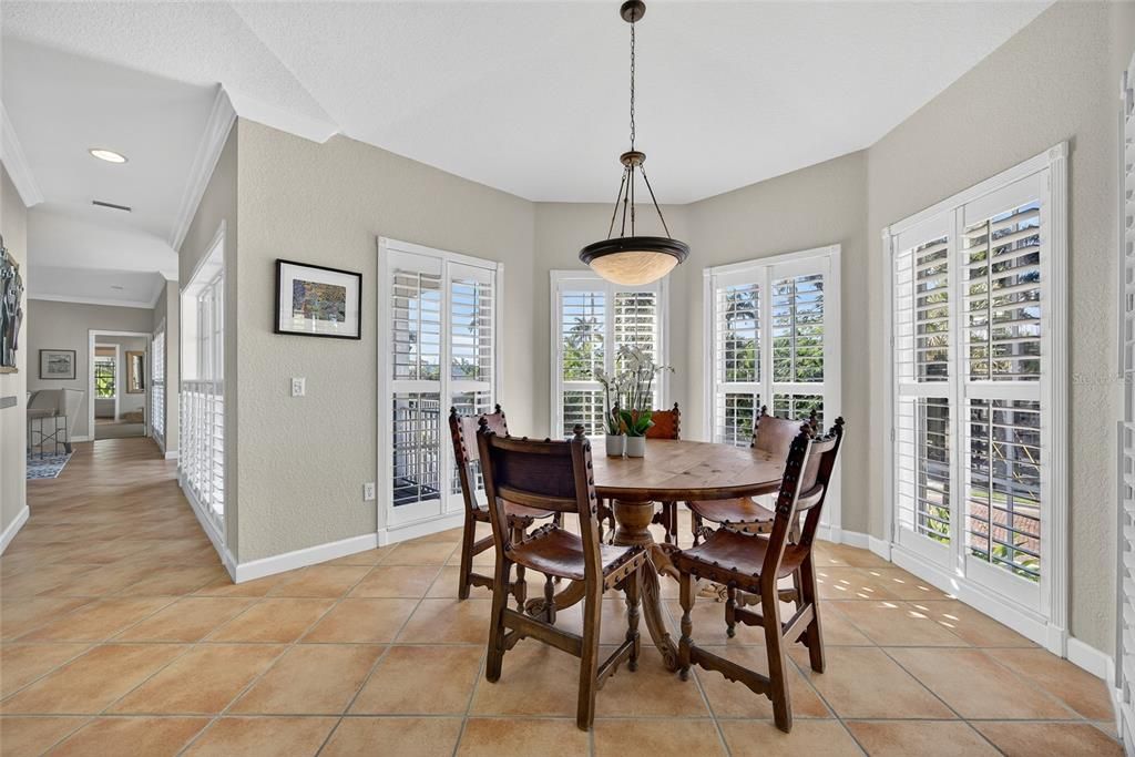 For Sale: $999,000 (4 beds, 3 baths, 2971 Square Feet)