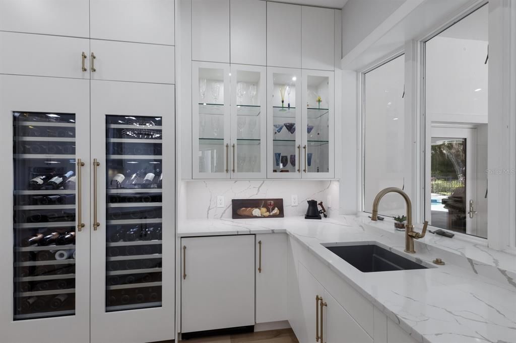 待售: $3,995,000 (4 贝兹, 5 浴室, 6705 平方英尺)