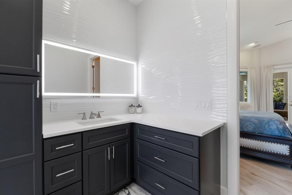 待售: $3,995,000 (4 贝兹, 5 浴室, 6705 平方英尺)