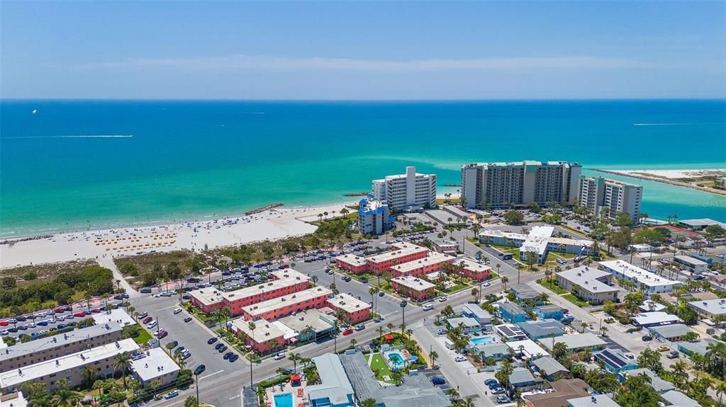 For Sale: $257,000 (1 beds, 1 baths, 615 Square Feet)