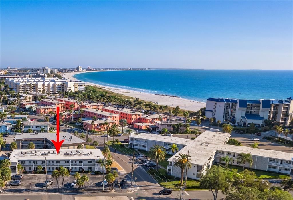 For Sale: $257,000 (1 beds, 1 baths, 615 Square Feet)