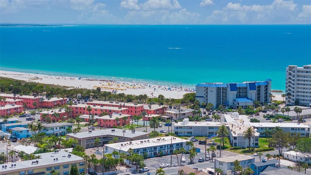 For Sale: $257,000 (1 beds, 1 baths, 615 Square Feet)