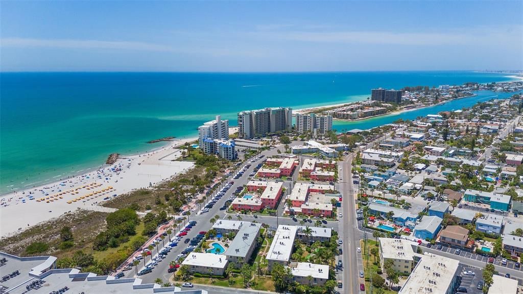 For Sale: $257,000 (1 beds, 1 baths, 615 Square Feet)