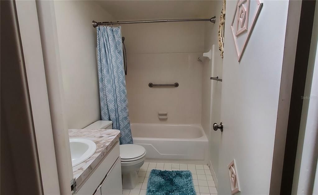 For Sale: $257,000 (1 beds, 1 baths, 615 Square Feet)