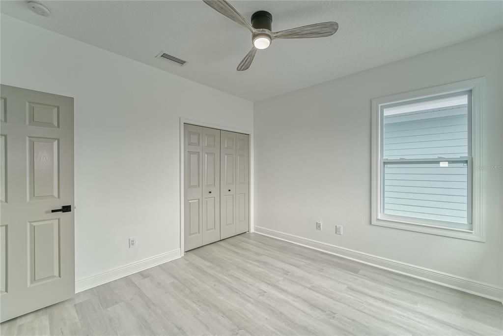 For Sale: $850,000 (4 beds, 2 baths, 2578 Square Feet)