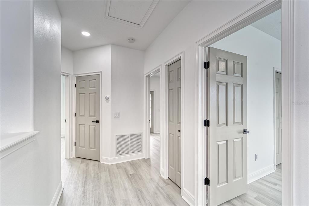 For Sale: $850,000 (4 beds, 2 baths, 2578 Square Feet)