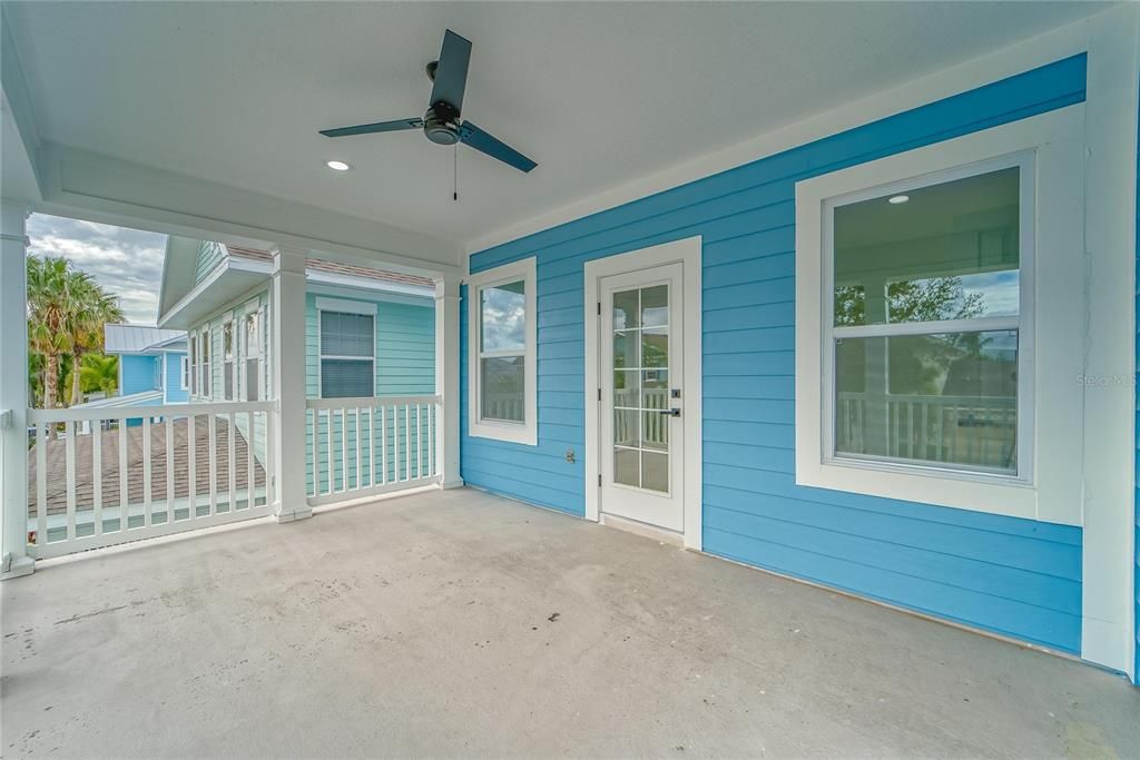 For Sale: $850,000 (4 beds, 2 baths, 2578 Square Feet)