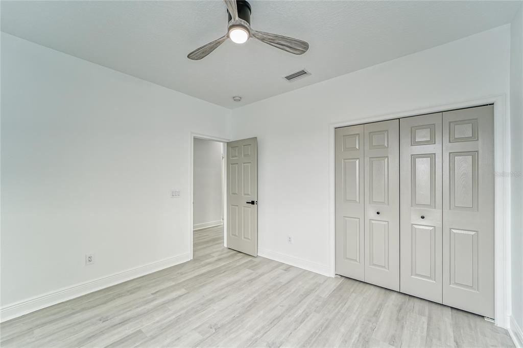 For Sale: $850,000 (4 beds, 2 baths, 2578 Square Feet)