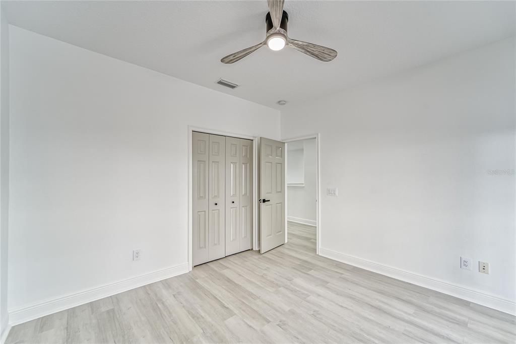 For Sale: $850,000 (4 beds, 2 baths, 2578 Square Feet)