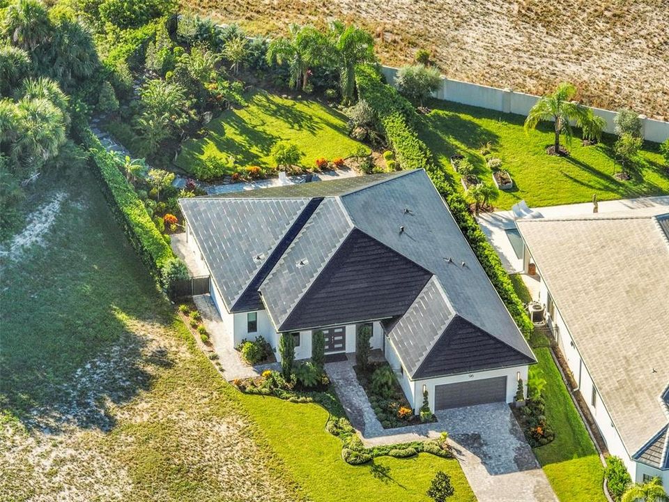 Под контрактом: $999,999 (3 спален, 2 ванн, 2572 Квадратных фут)