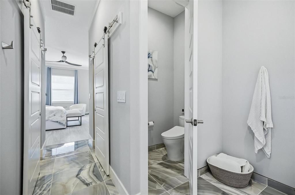 Под контрактом: $999,999 (3 спален, 2 ванн, 2572 Квадратных фут)