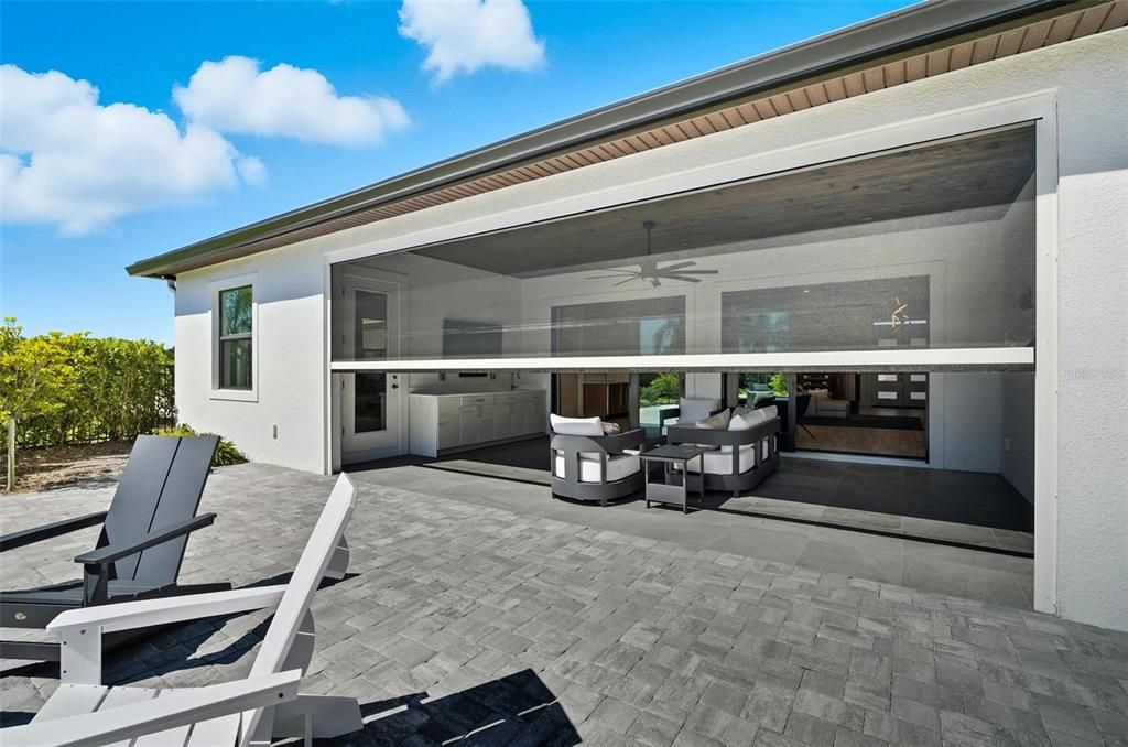 Под контрактом: $999,999 (3 спален, 2 ванн, 2572 Квадратных фут)