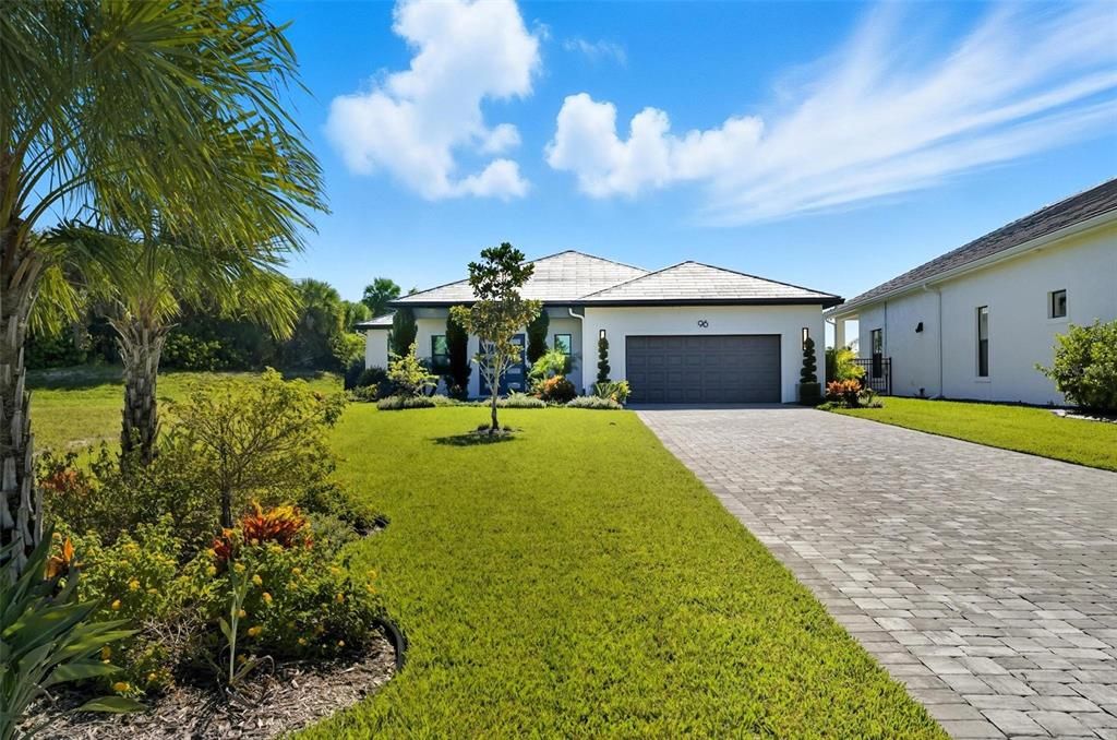 Под контрактом: $999,999 (3 спален, 2 ванн, 2572 Квадратных фут)