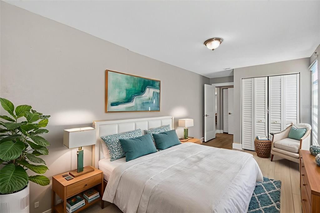 For Sale: $299,000 (2 beds, 1 baths, 1165 Square Feet)