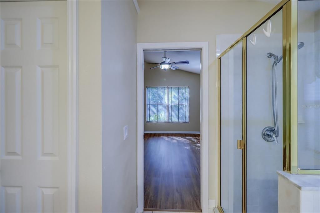 合同活跃: $2,450 (3 贝兹, 2 浴室, 1802 平方英尺)