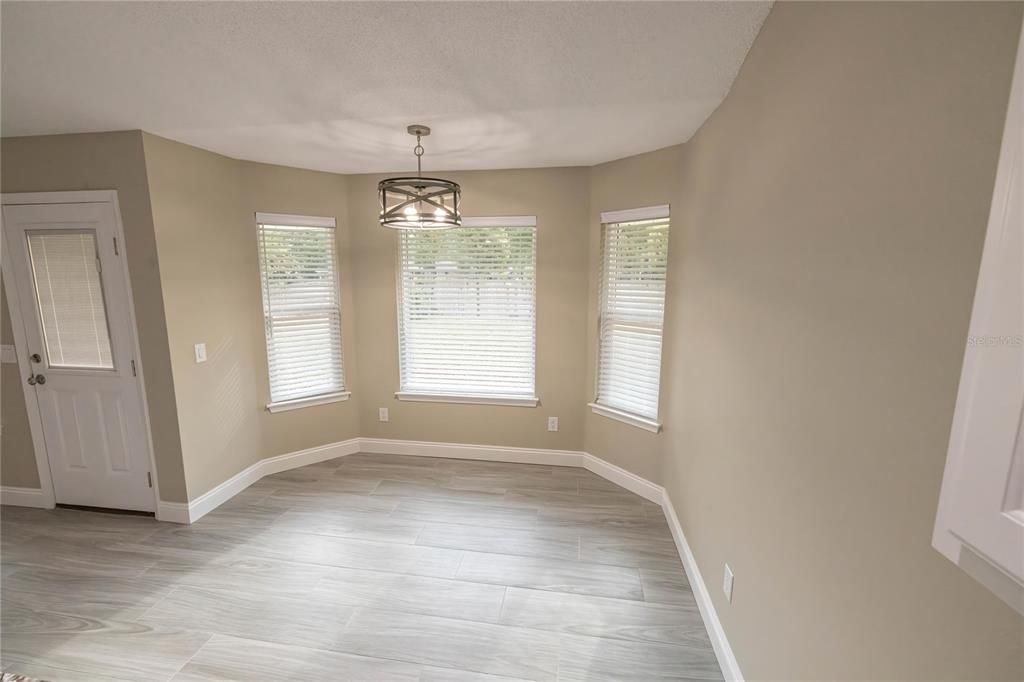 For Sale: $429,900 (4 beds, 2 baths, 2285 Square Feet)