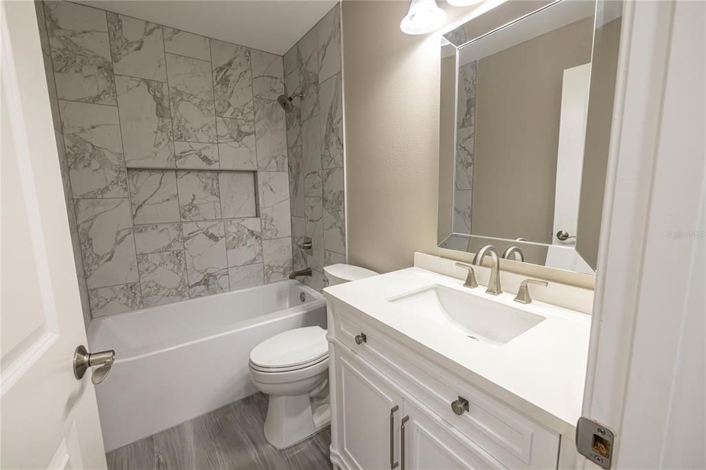 For Sale: $429,900 (4 beds, 2 baths, 2285 Square Feet)