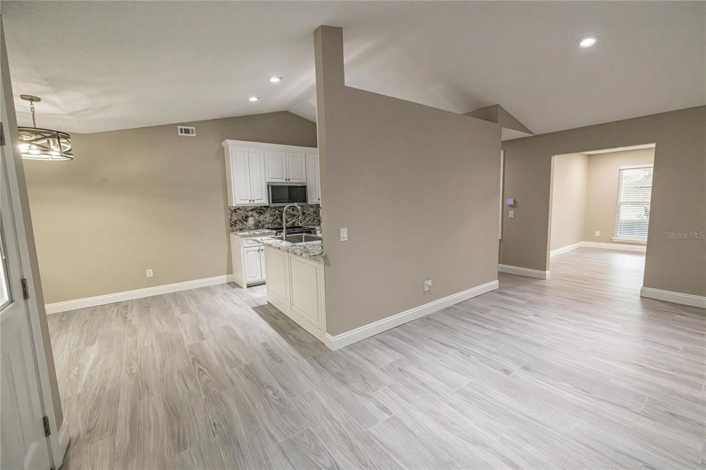 For Sale: $429,900 (4 beds, 2 baths, 2285 Square Feet)