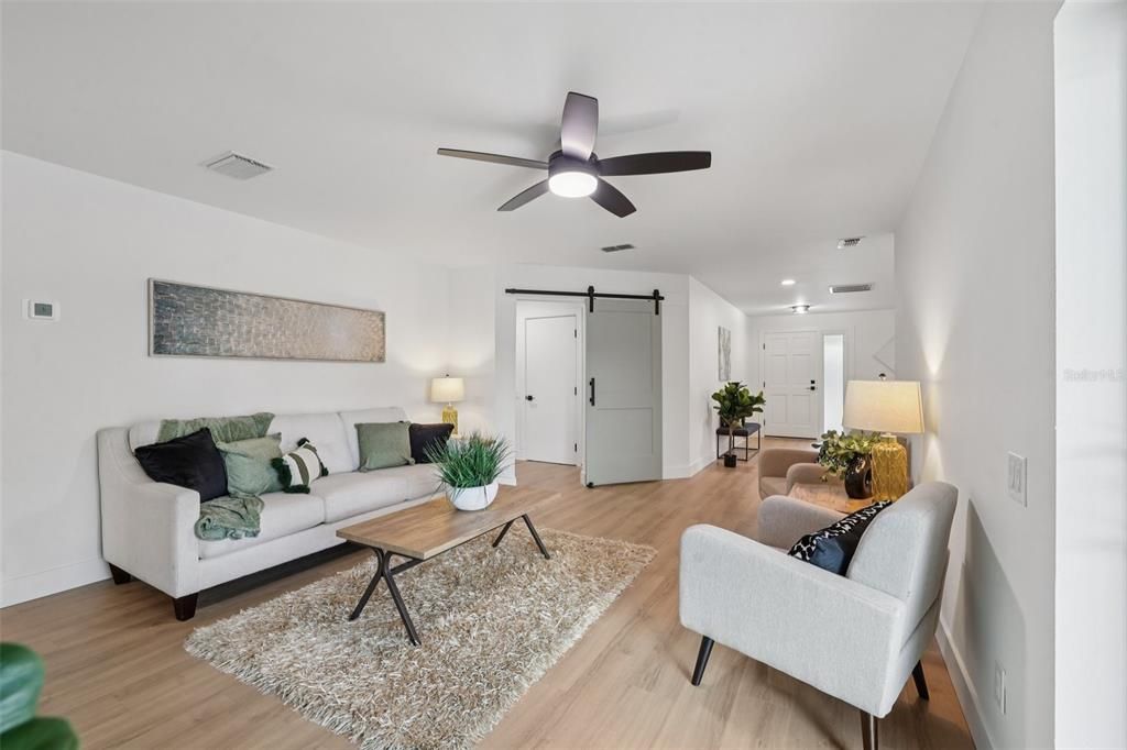 Active With Contract: $599,900 (3 beds, 2 baths, 1526 Square Feet)