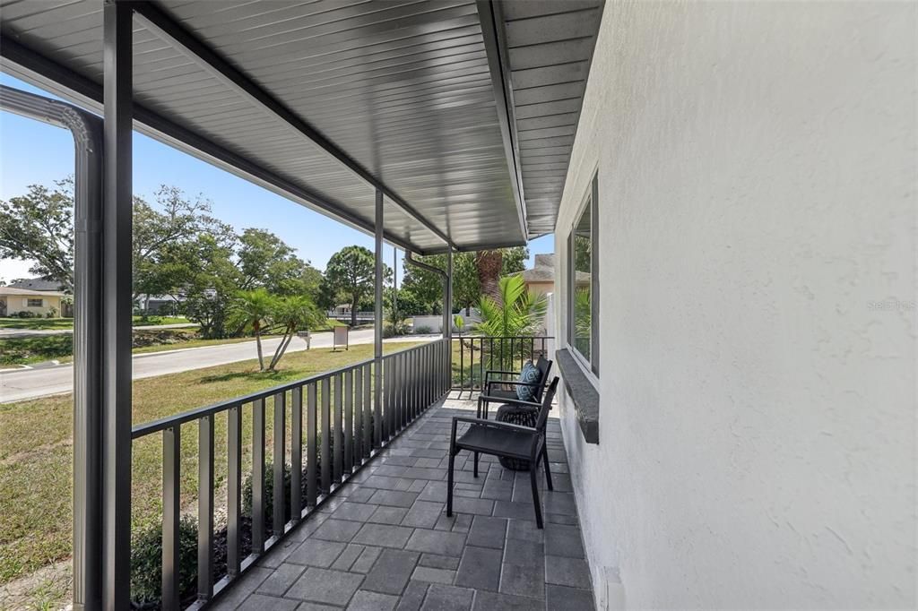 Active With Contract: $599,900 (3 beds, 2 baths, 1526 Square Feet)