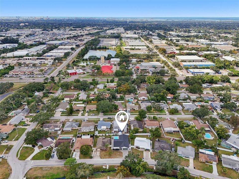 Active With Contract: $599,900 (3 beds, 2 baths, 1526 Square Feet)