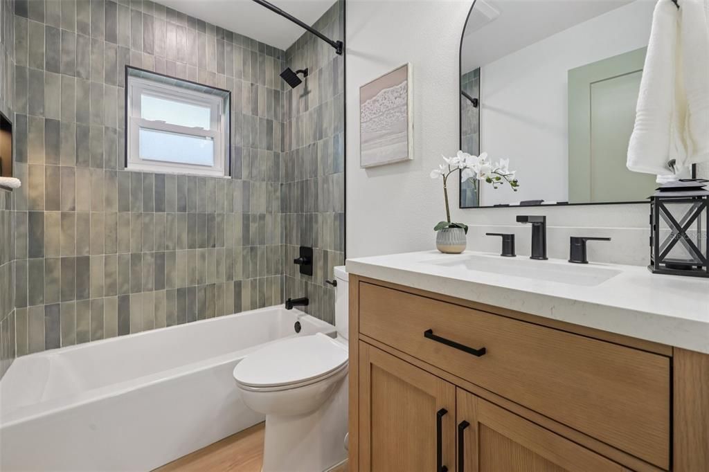 Active With Contract: $599,900 (3 beds, 2 baths, 1526 Square Feet)