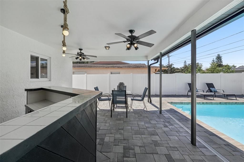 Active With Contract: $599,900 (3 beds, 2 baths, 1526 Square Feet)