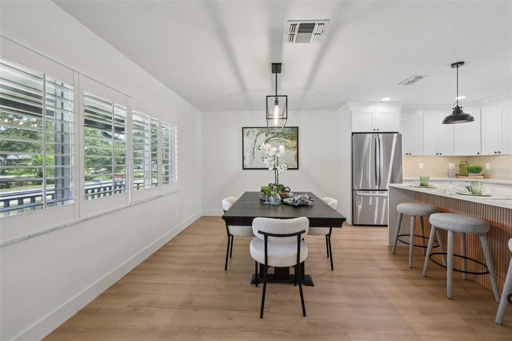 Active With Contract: $599,900 (3 beds, 2 baths, 1526 Square Feet)