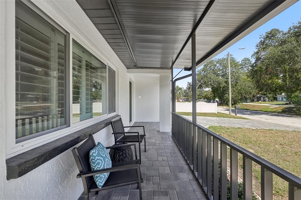 Active With Contract: $599,900 (3 beds, 2 baths, 1526 Square Feet)