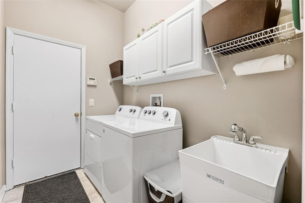 For Sale: $825,000 (4 beds, 3 baths, 2939 Square Feet)