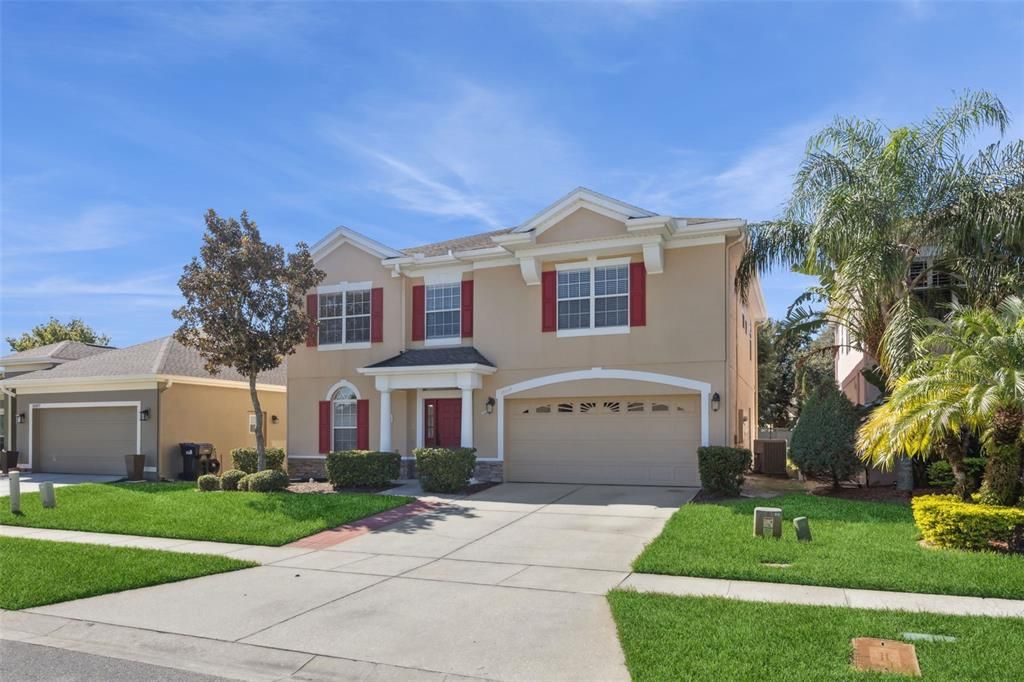 For Sale: $535,000 (6 beds, 3 baths, 2768 Square Feet)