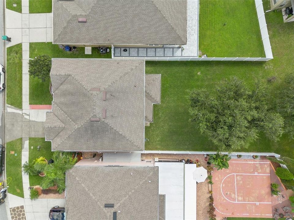 For Sale: $535,000 (6 beds, 3 baths, 2768 Square Feet)