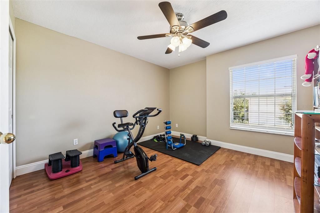 For Sale: $535,000 (6 beds, 3 baths, 2768 Square Feet)