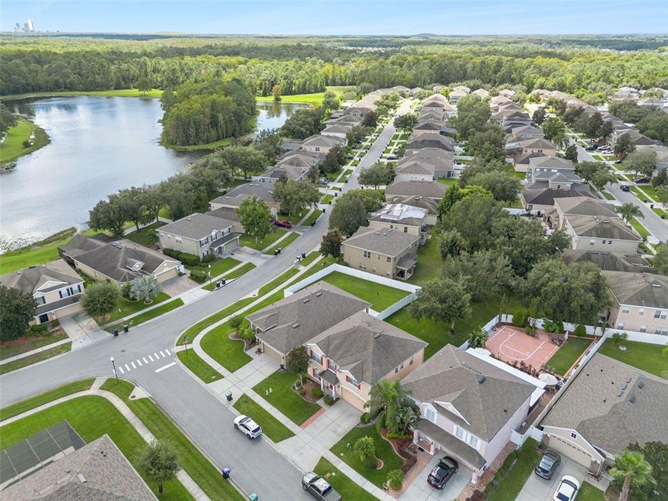 For Sale: $535,000 (6 beds, 3 baths, 2768 Square Feet)