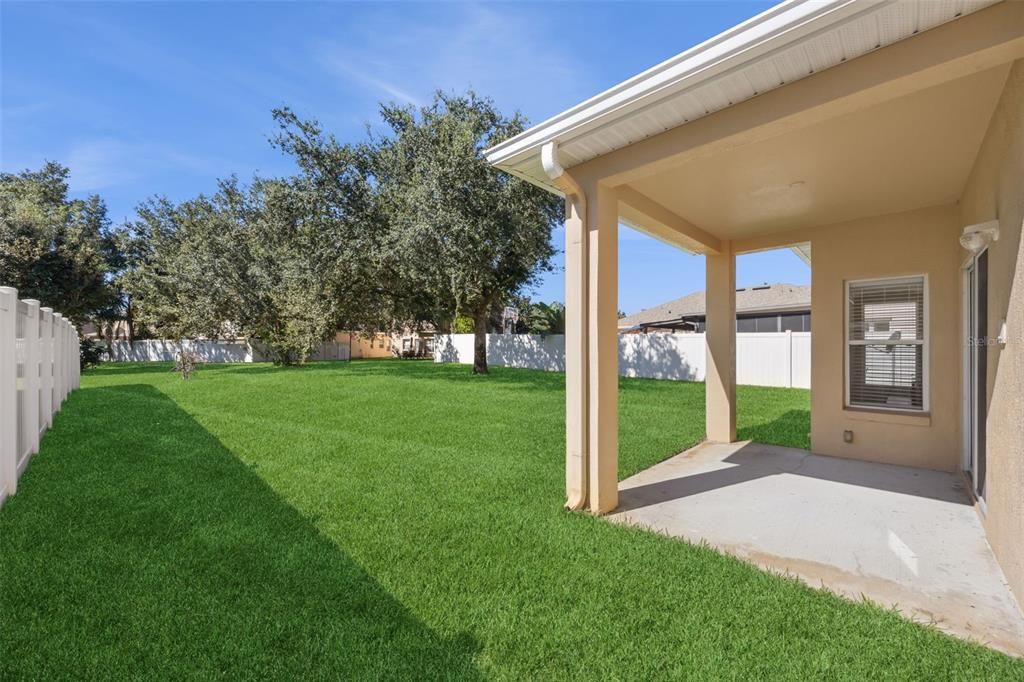 For Sale: $535,000 (6 beds, 3 baths, 2768 Square Feet)