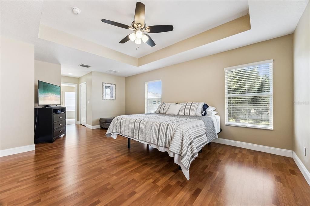 For Sale: $535,000 (6 beds, 3 baths, 2768 Square Feet)