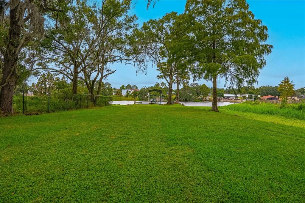 For Sale: $945,000 (4 beds, 2 baths, 2385 Square Feet)