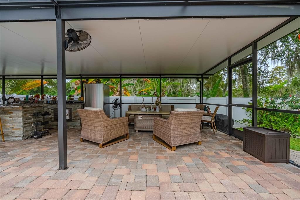 For Sale: $945,000 (4 beds, 2 baths, 2385 Square Feet)