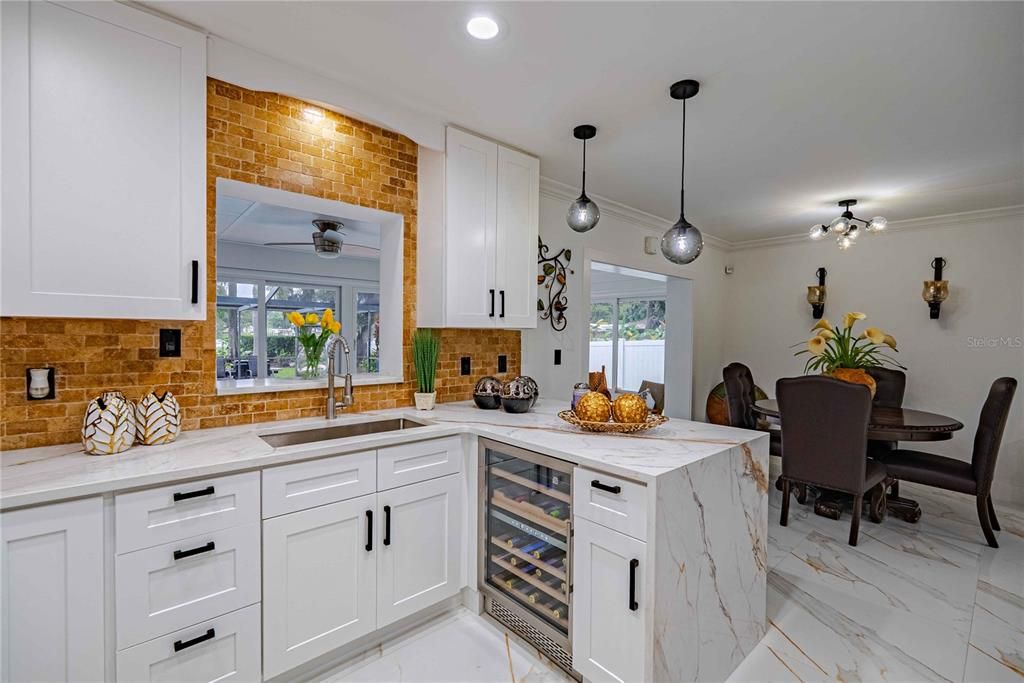 For Sale: $945,000 (4 beds, 2 baths, 2385 Square Feet)