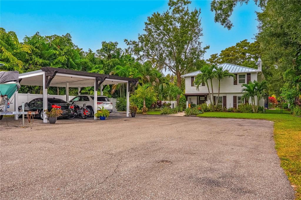 For Sale: $945,000 (4 beds, 2 baths, 2385 Square Feet)