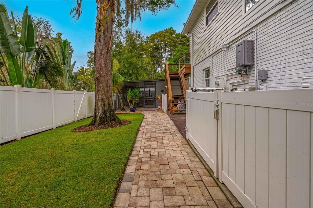 For Sale: $945,000 (4 beds, 2 baths, 2385 Square Feet)