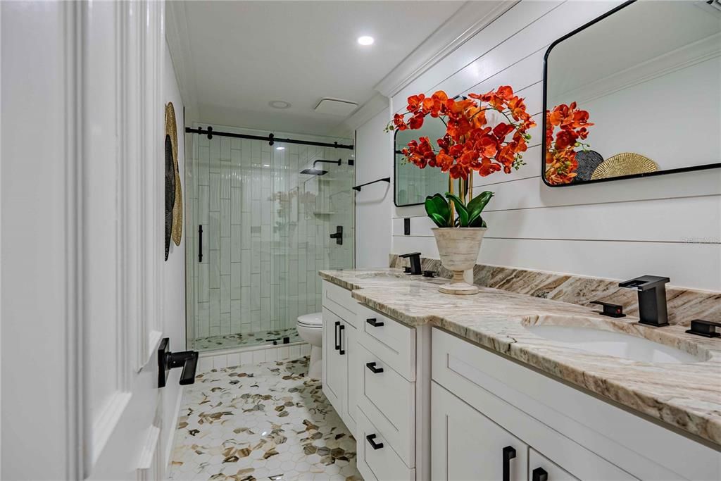 For Sale: $945,000 (4 beds, 2 baths, 2385 Square Feet)