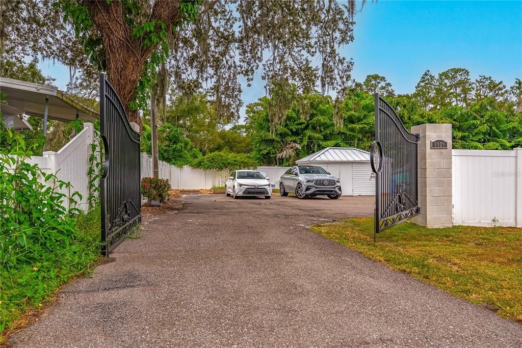 For Sale: $945,000 (4 beds, 2 baths, 2385 Square Feet)