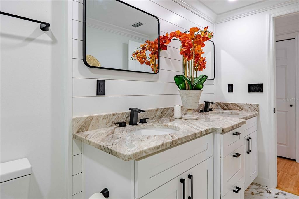 For Sale: $945,000 (4 beds, 2 baths, 2385 Square Feet)