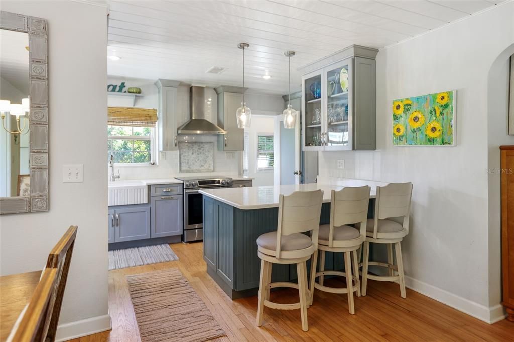 待售: $675,000 (3 贝兹, 2 浴室, 1686 平方英尺)